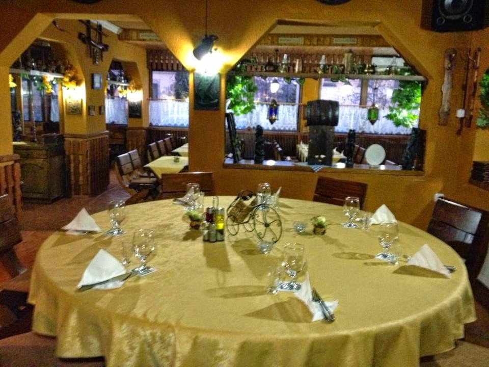 http://hostel-ilina.blogspot.de/2015/01/restaurant-si-terasa.html